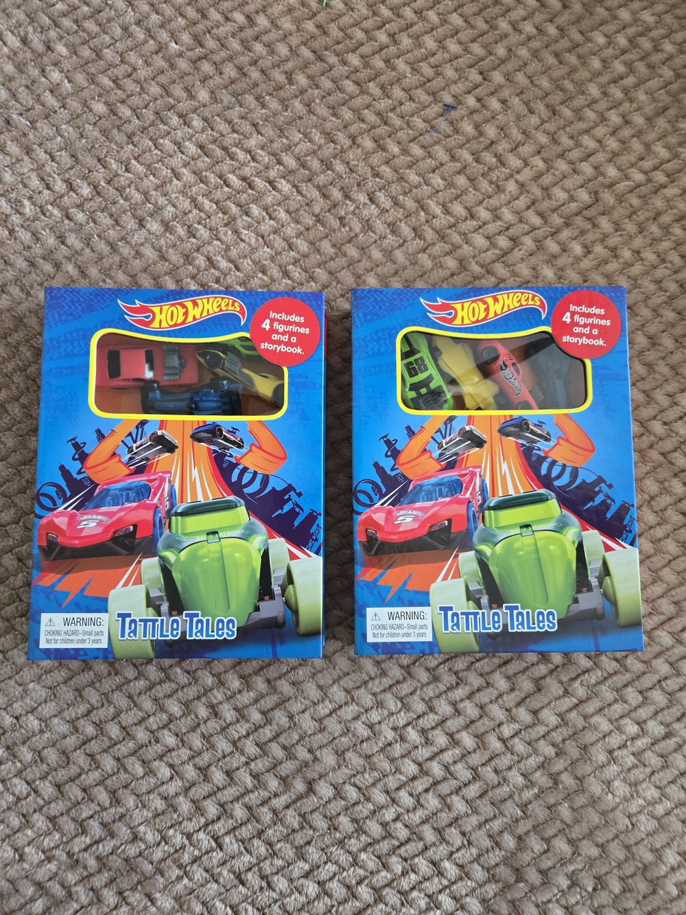 Hot Wheels Tattle Tales Storybook & 4 Cars Gift Set Lot of 2 NEW